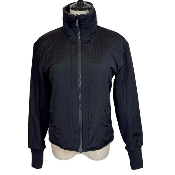 Lululemon Forever Warm Jacket Reversible Quilted Bomber Jacket in Black W4AKNS - Picture 4 of 11